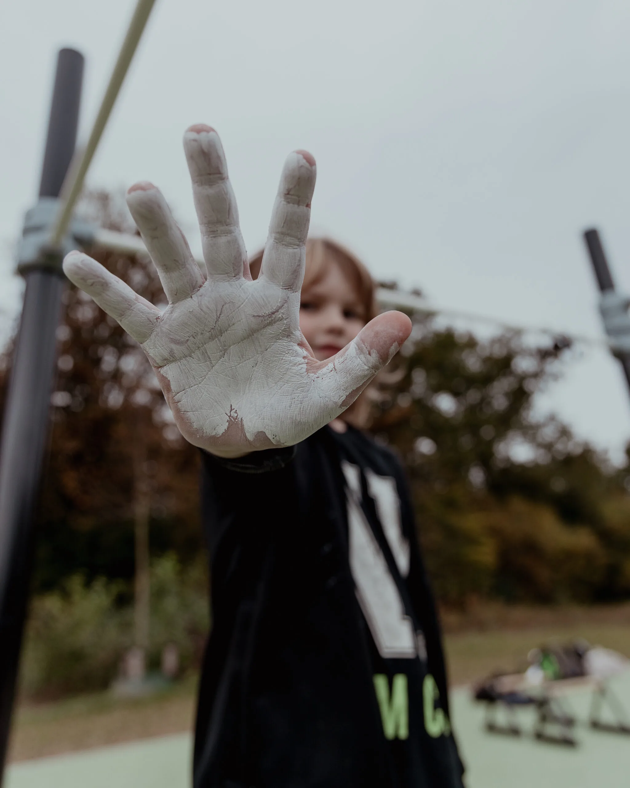 Hand met Croffit vloeibaar magnesium