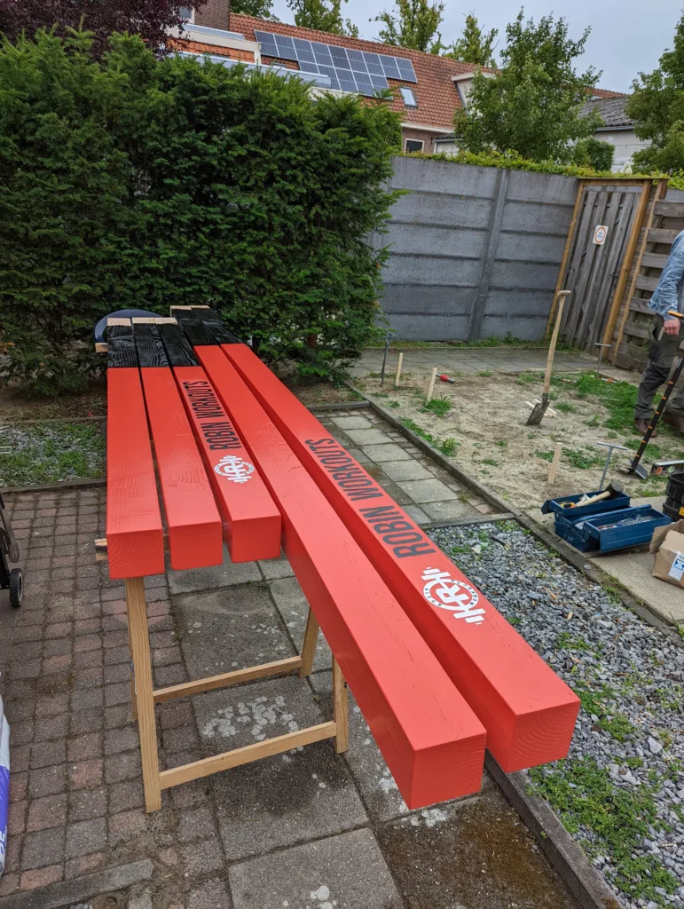 De opbouw van een Handgemaakt calisthenics park op maat door Croffit